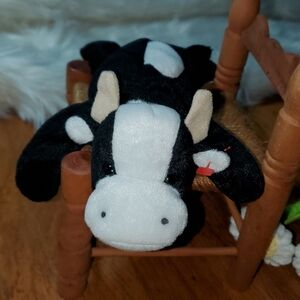 Ty Beanie Baby Daisy